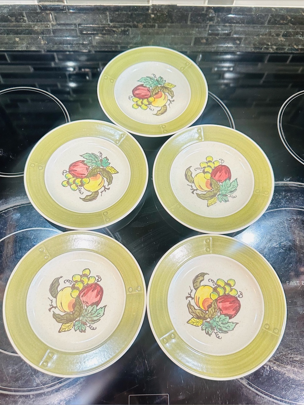 VTG Metlox Poppytrail Provincial Fruit Bread/Butter or Dessert Plate (5) USA